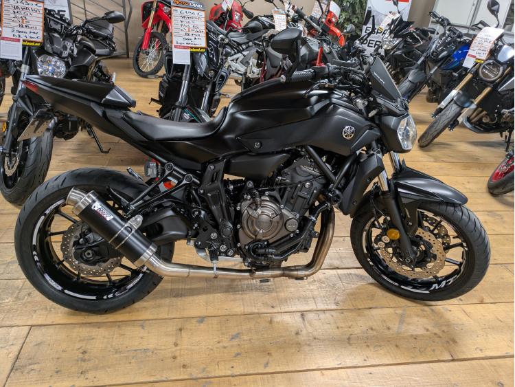 YAMAHA MT-07 (47.5CV) ABS état exceptionnel 