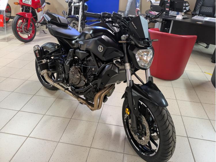 YAMAHA MT-07 (47.5CV) ABS état exceptionnel 