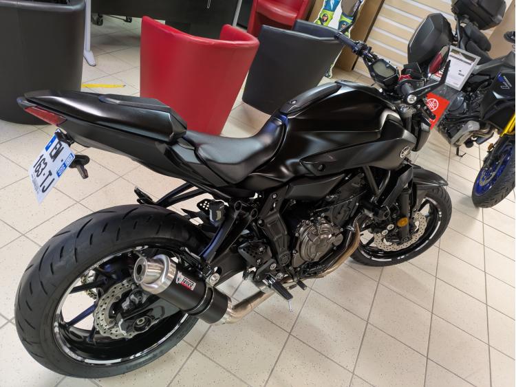 YAMAHA MT-07 (47.5CV) ABS état exceptionnel 