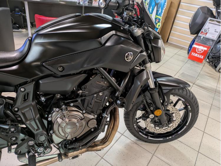 YAMAHA MT-07 (47.5CV) ABS état exceptionnel 