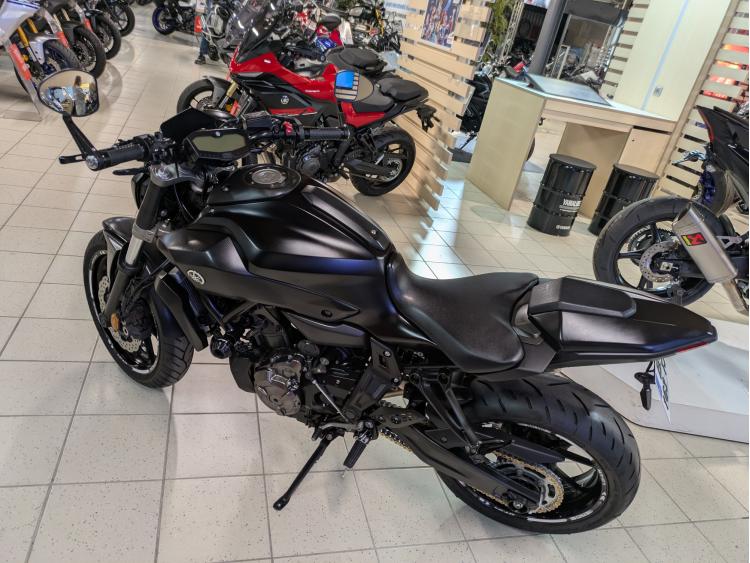 YAMAHA MT-07 (47.5CV) ABS état exceptionnel 