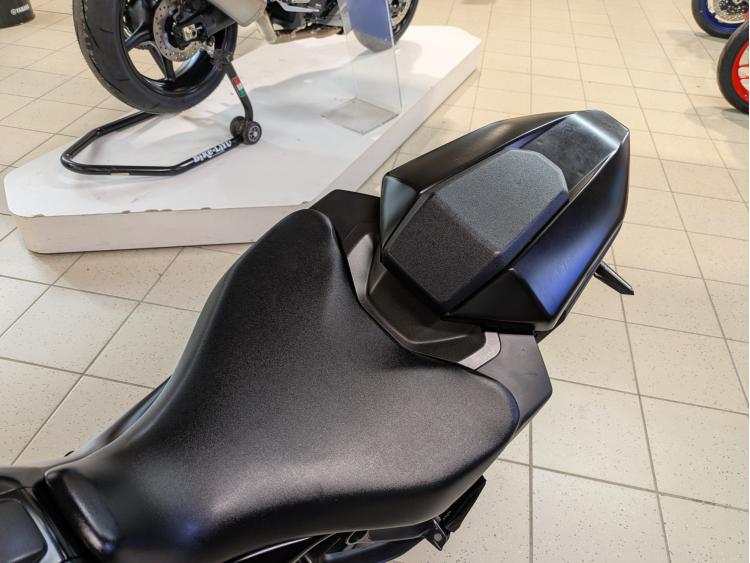 YAMAHA MT-07 (47.5CV) ABS état exceptionnel 