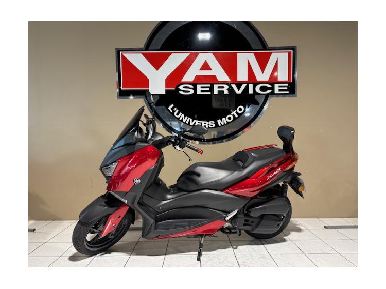 YAMAHA XMAX 125