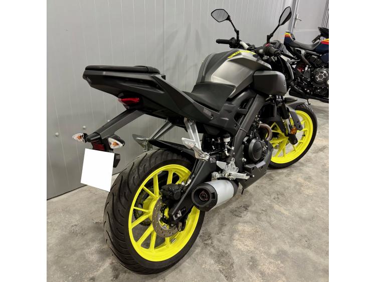 YAMAHA MT-125