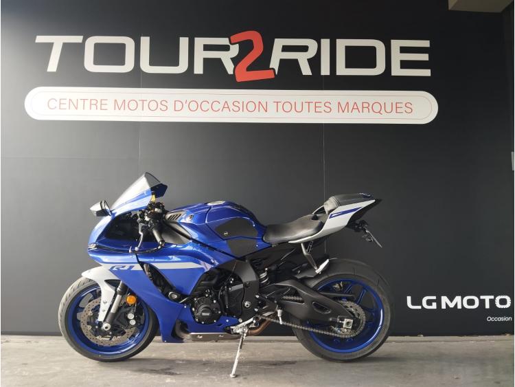 YAMAHA YZF 1000 R1