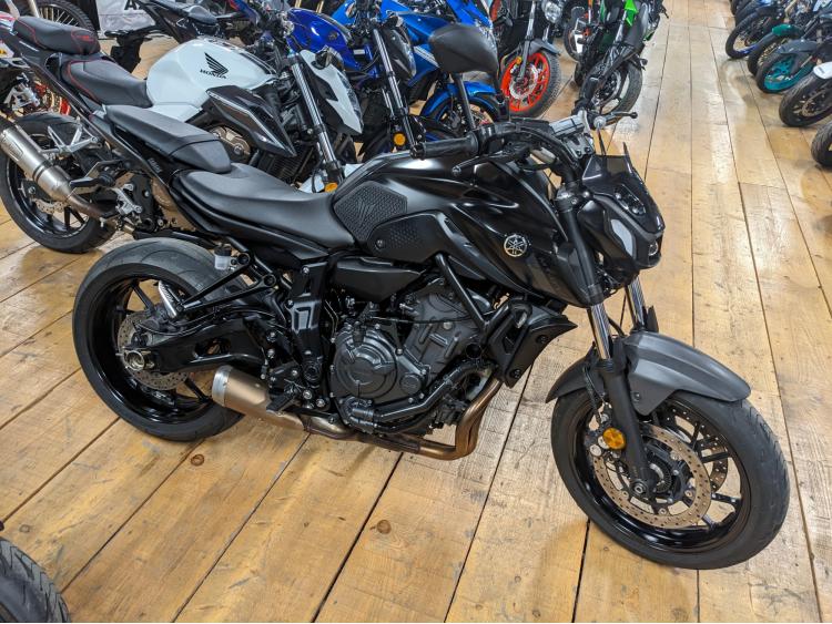 YAMAHA MT-07