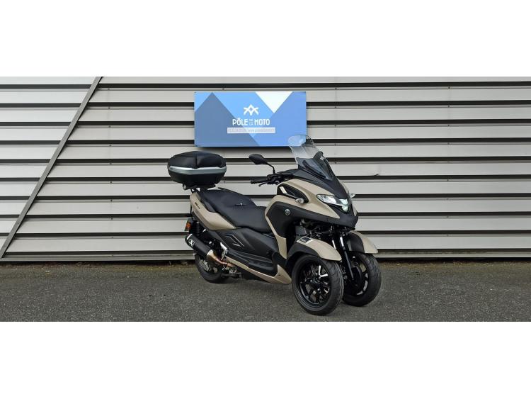 YAMAHA TRICITY 300