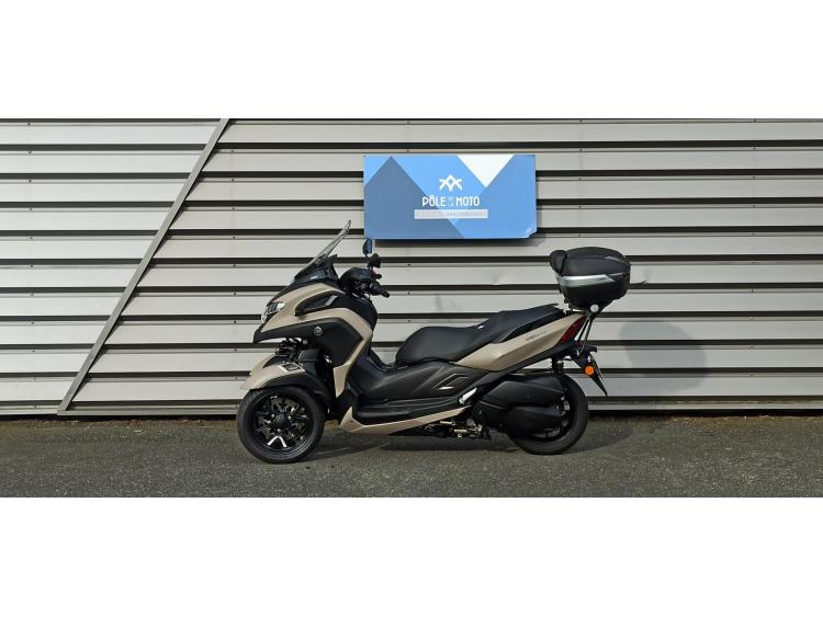 YAMAHA TRICITY 300
