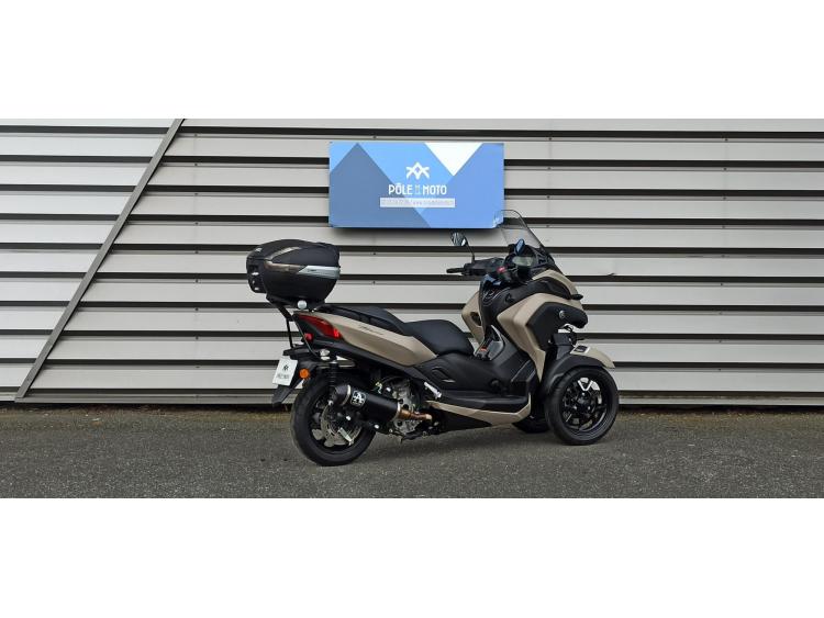 YAMAHA TRICITY 300