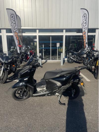 YAMAHA RayZR 125