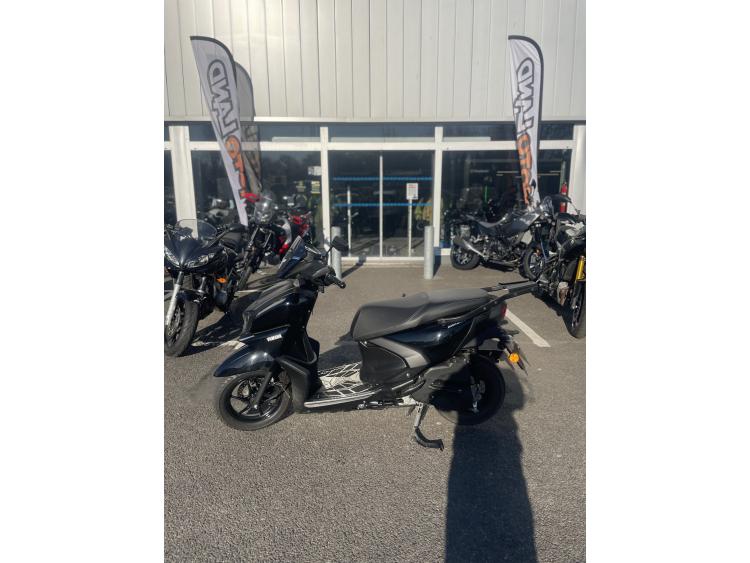 YAMAHA RayZR 125