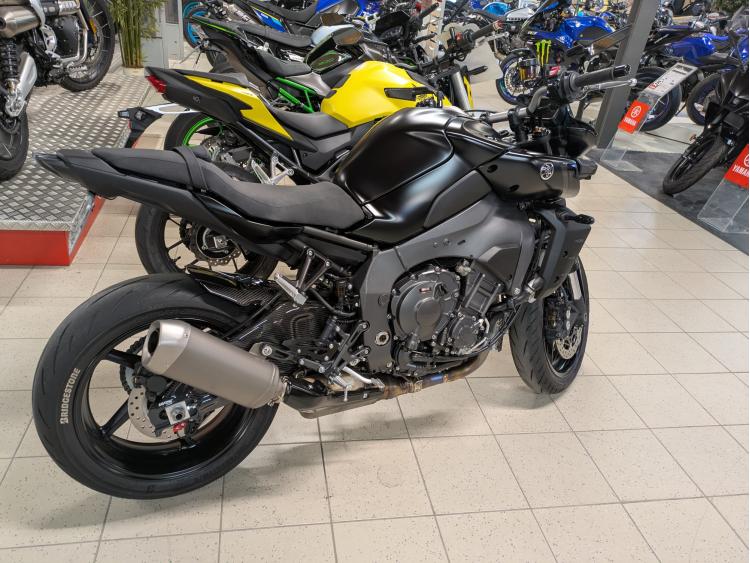YAMAHA MT-10 990 KM 