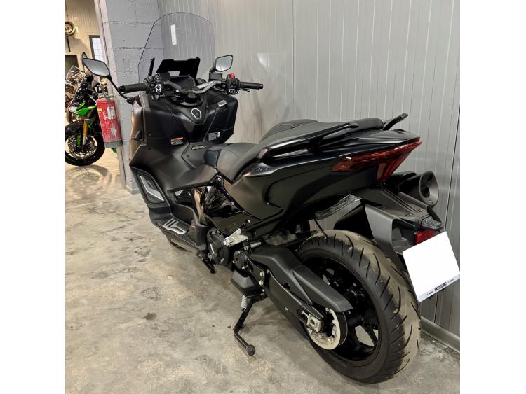 YAMAHA XP T-MAX 560 TECH MAX
