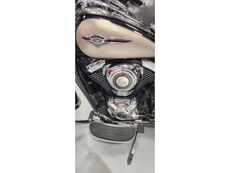 KAWASAKI VN 1700 TOURER