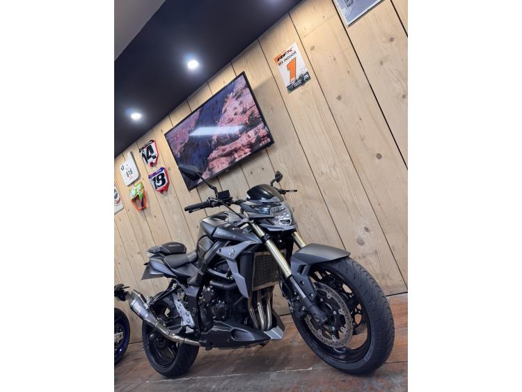 SUZUKI GSR 750 / GARANTIE 12 MOIS 