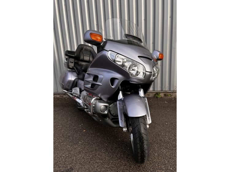 HONDA GL1800 GOLDWING