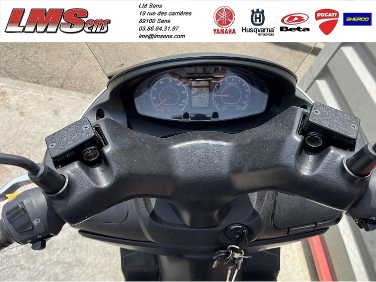 SUZUKI BURGMAN 125 UH