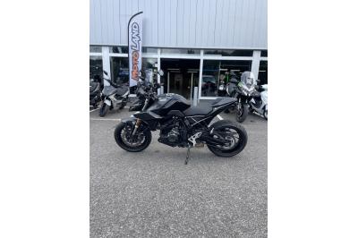 SUZUKI GSX-8S