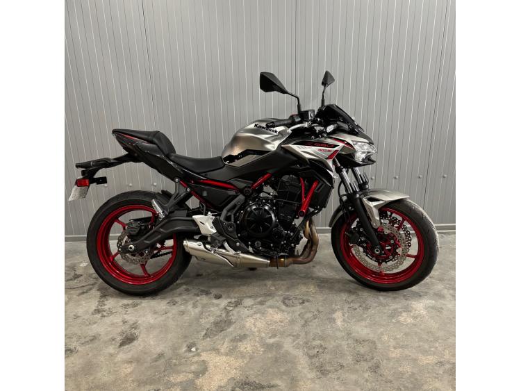 KAWASAKI Z 650