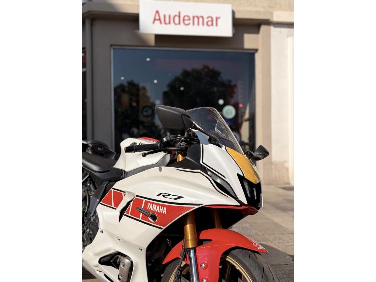 YAMAHA YZF-R7