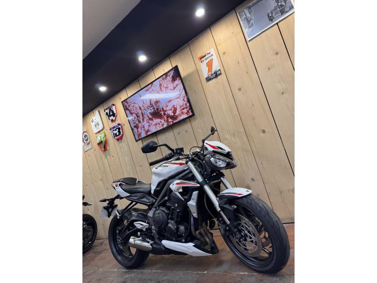 TRIUMPH STREET TRIPLE 660 S A2 / GARANTIE 12 MOIS