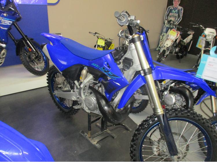 YAMAHA YZ250