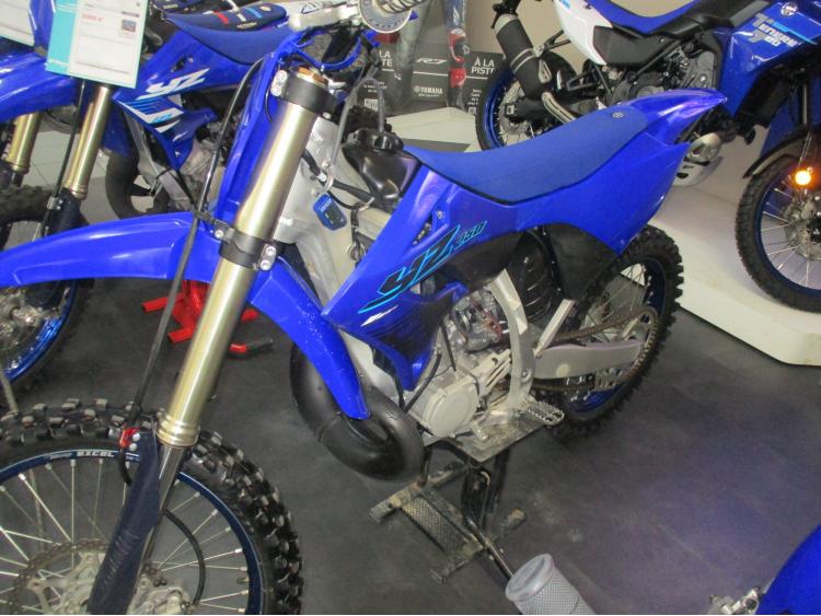 YAMAHA YZ250