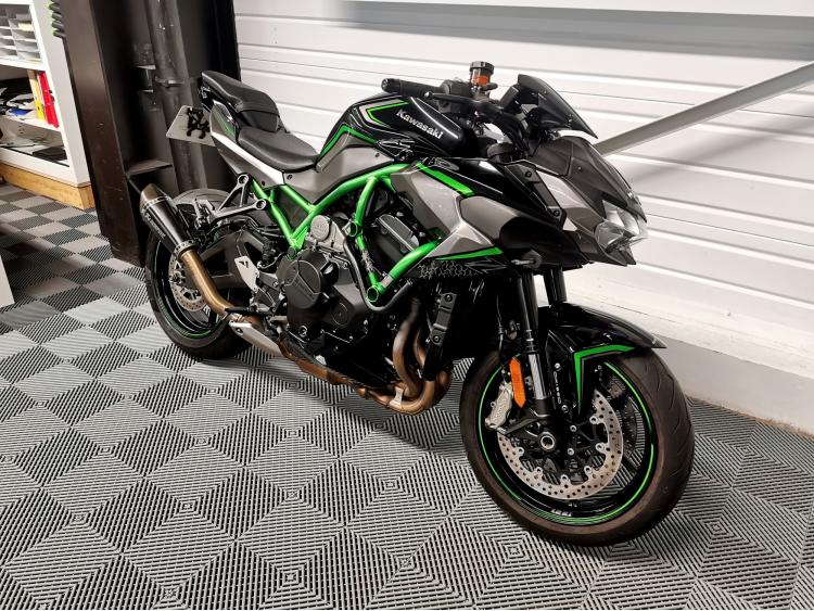 KAWASAKI Z H2 - 1ERE MAIN - ZH2