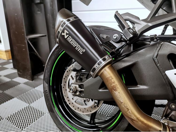 KAWASAKI Z H2 - 1ERE MAIN - ZH2