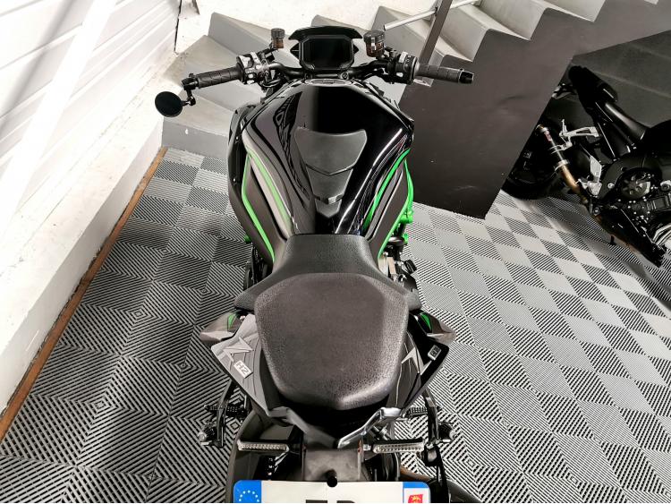 KAWASAKI Z H2 - 1ERE MAIN - ZH2