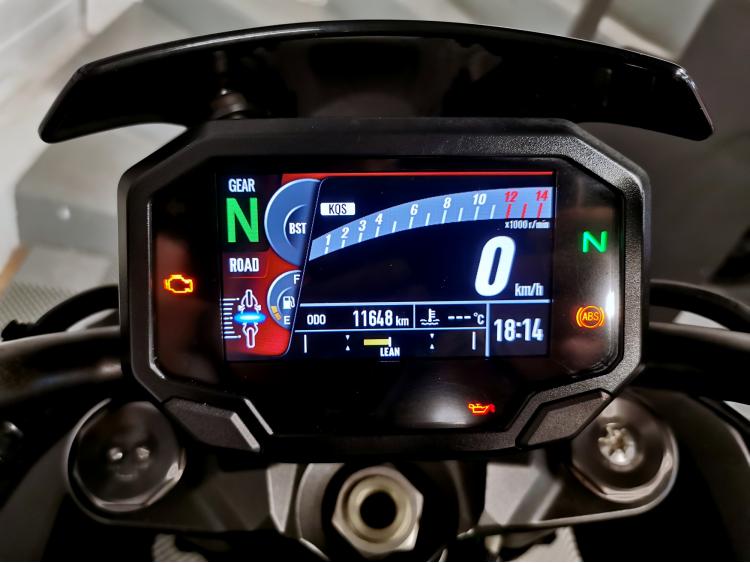 KAWASAKI Z H2 - 1ERE MAIN - ZH2