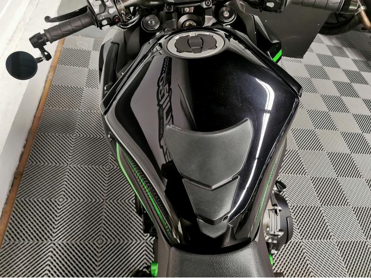 KAWASAKI Z H2 - 1ERE MAIN - ZH2
