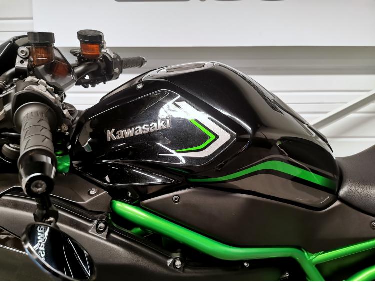 KAWASAKI Z H2 - 1ERE MAIN - ZH2