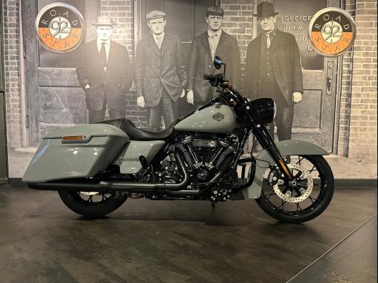 HARLEY-DAVIDSON TOURING ROAD KING 1868 SPECIAL
