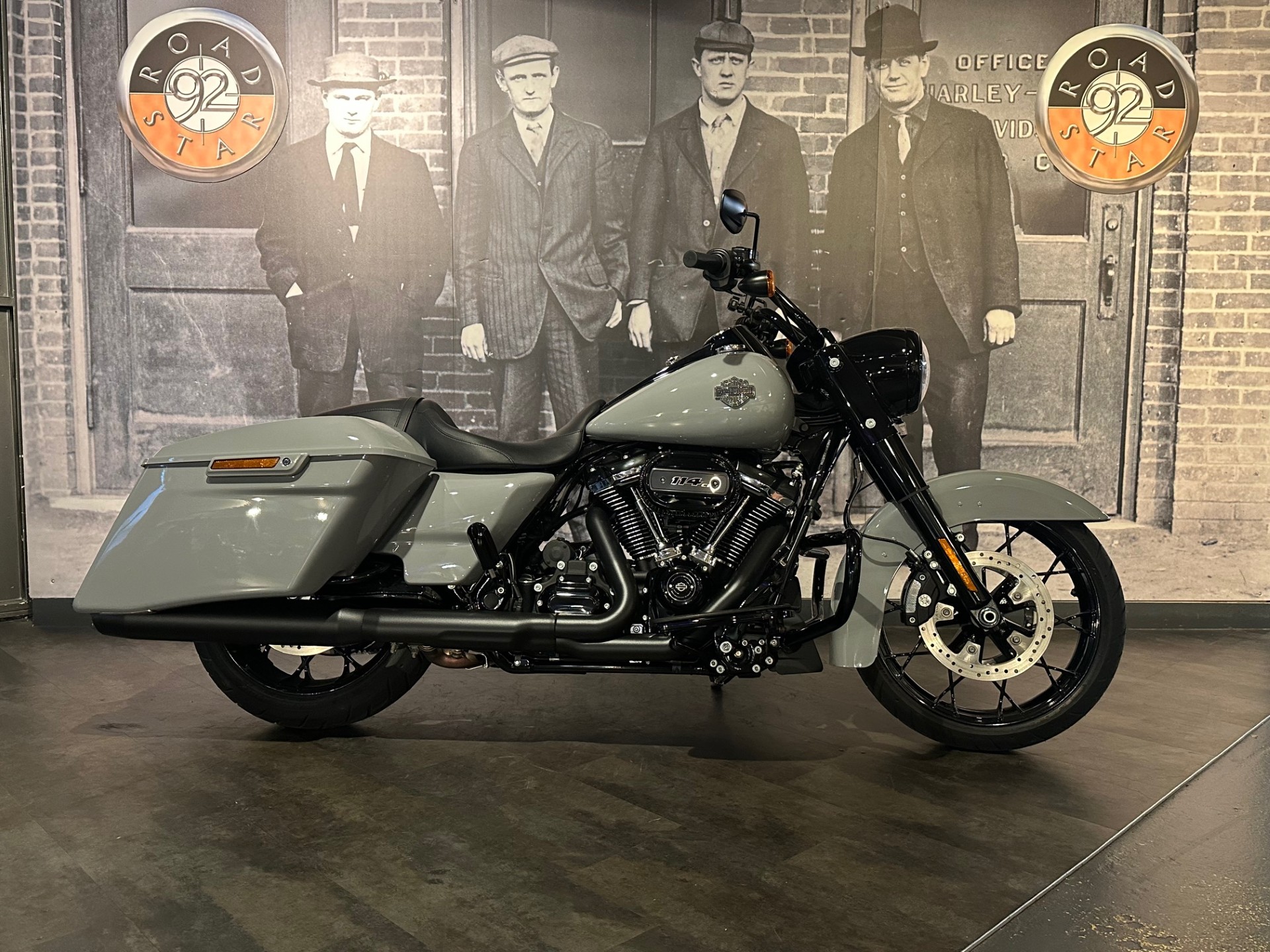 HARLEY-DAVIDSON TOURING ROAD KING 1868 SPECIAL