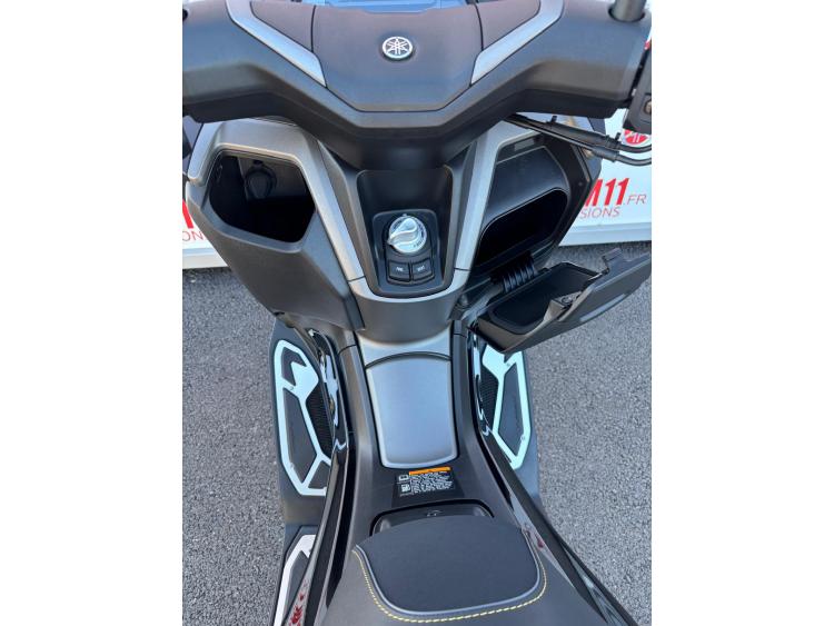 YAMAHA NMAX 125 TECH MAX