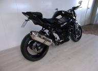 SUZUKI GSR 750