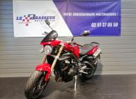 TRIUMPH STREET TRIPLE 675 rabaissée