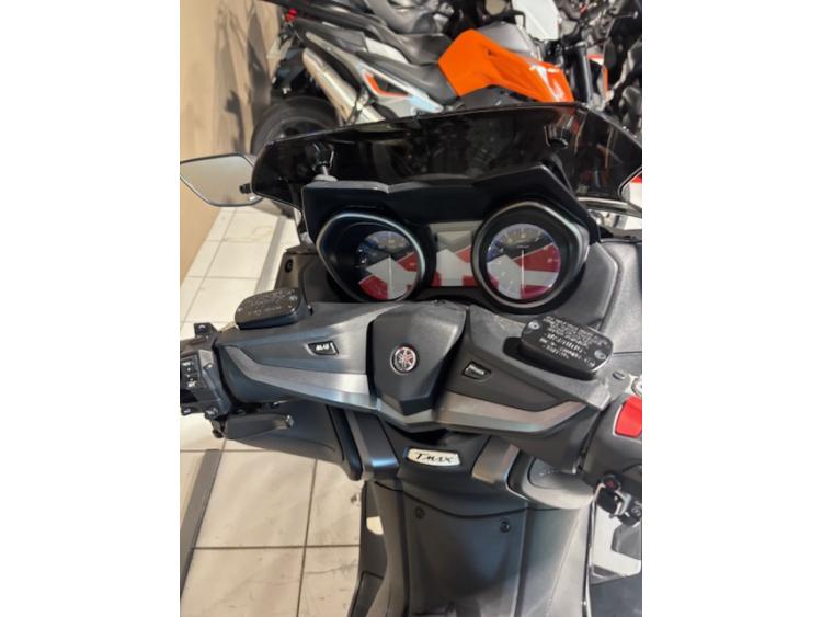 YAMAHA XP T-MAX 560 TECH MAX