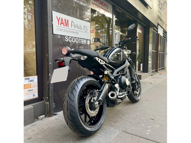 YAMAHA XSR 900 ( XSR900 )