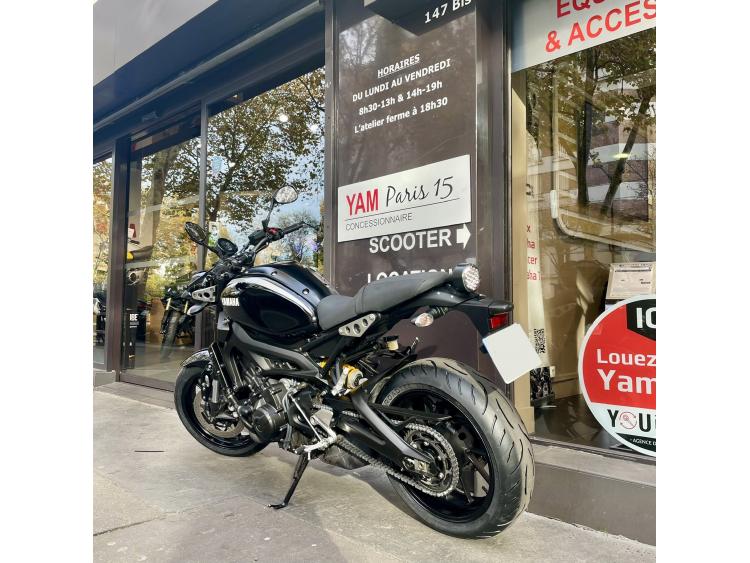 YAMAHA XSR 900 ( XSR900 )