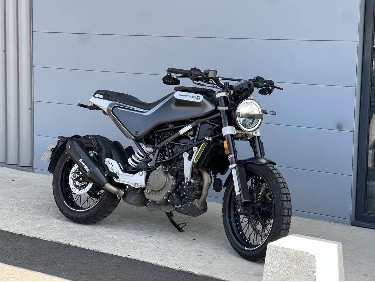 HUSQVARNA SVARTPILEN 125 ABS