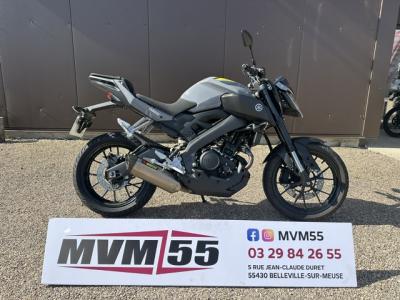 YAMAHA MT-125