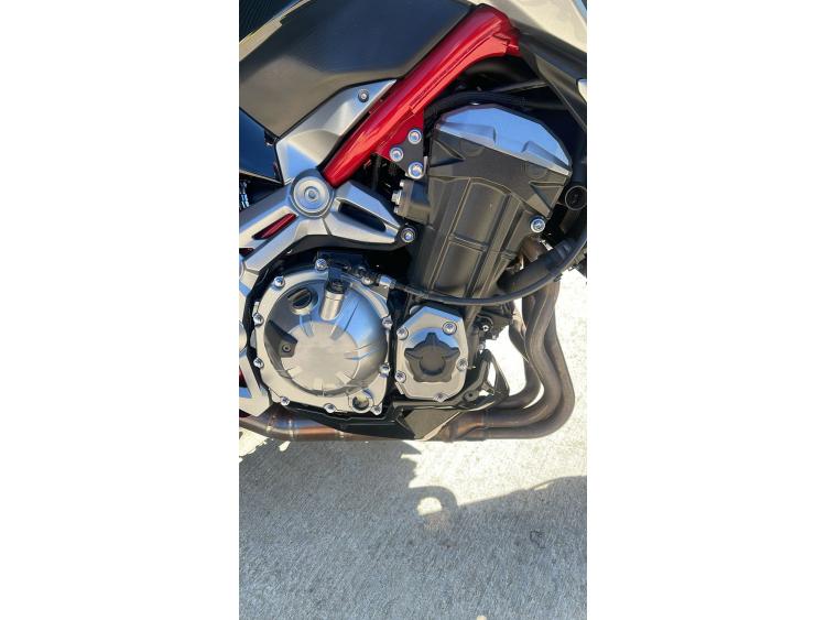 KAWASAKI Z 900