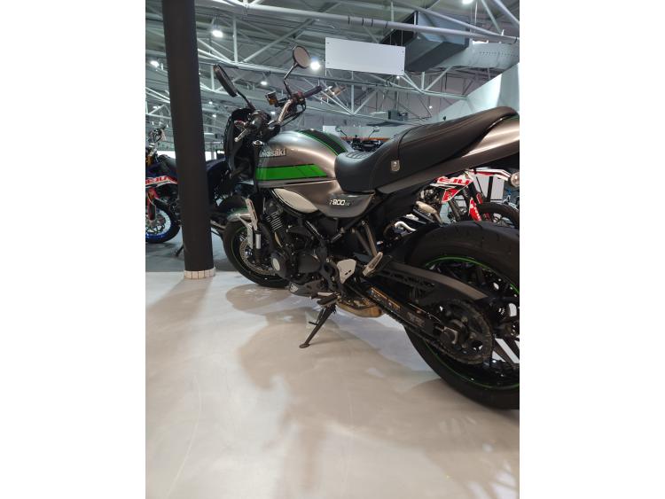 KAWASAKI Z 900 RS