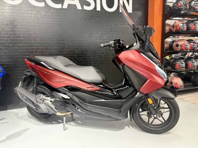 HONDA FORZA 125