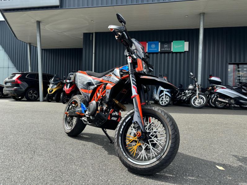 KTM 690 SMC R