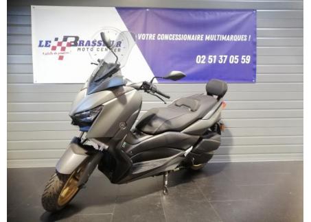 YAMAHA XMAX 300 Tech Max