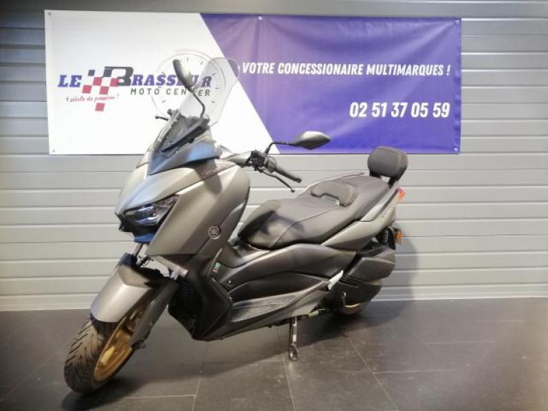 YAMAHA XMAX 300 Tech Max