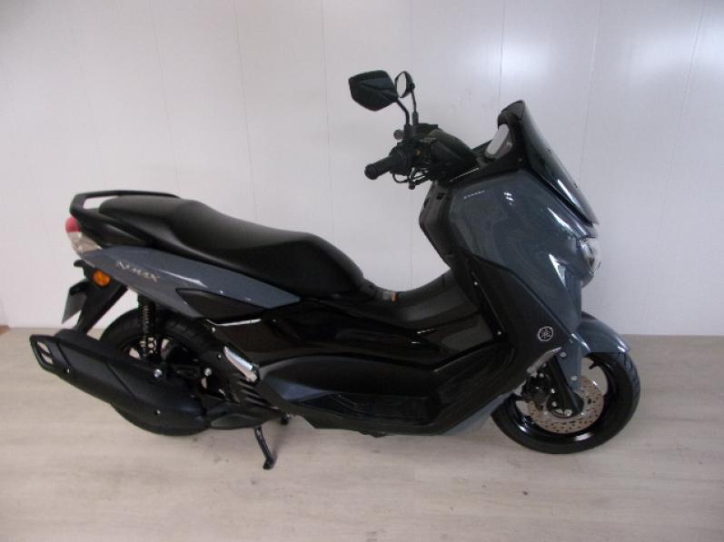 YAMAHA NMAX 125